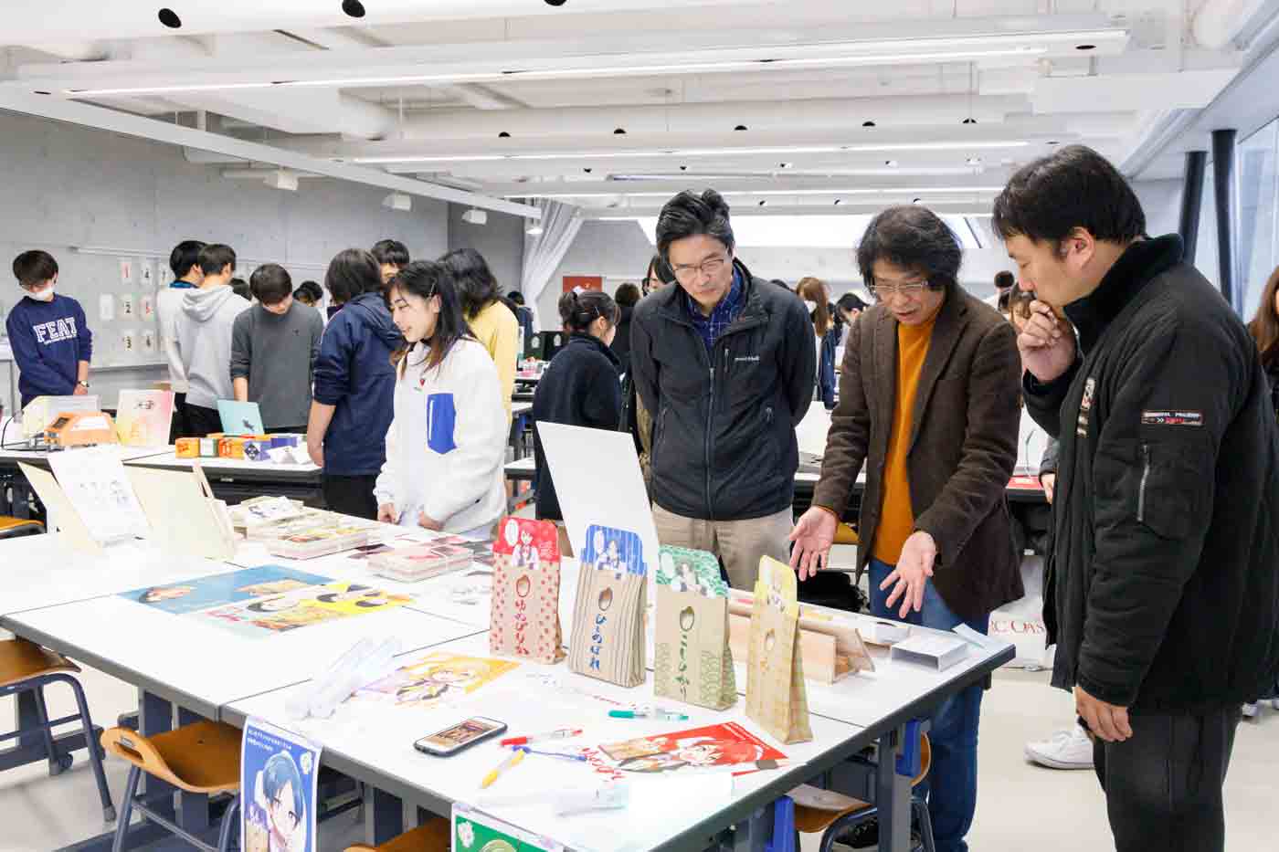 視覚デザイン基礎演習